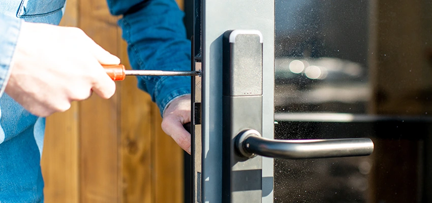 Aluminium Door Lock Replacement in Camp Pendleton North, California