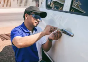 Car Locksmith in Camp Pendleton North, CA